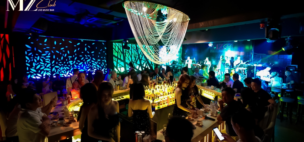 LIVE MUSIC EVERY NIGHT | 19:30 - LATE